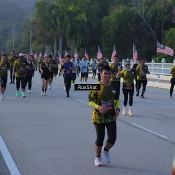 Runner Photo 7112430