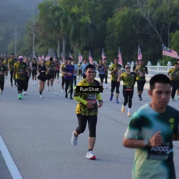 Runner Photo 7112434