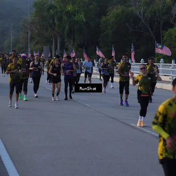 Runner Photo 7112437