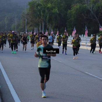 Runner Photo 7112443