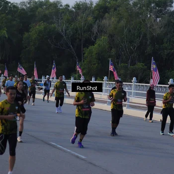 Runner Photo 7112457