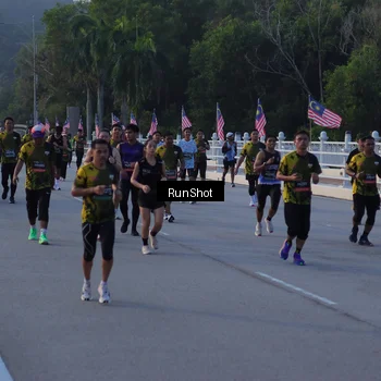 Runner Photo 7112464