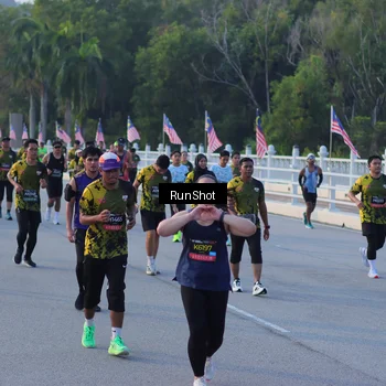 Runner Photo 7112475