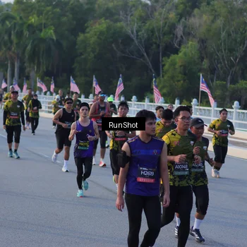 Runner Photo 7112499