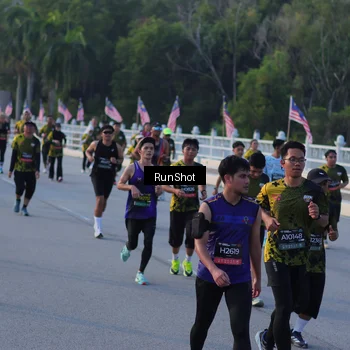 Runner Photo 7112502