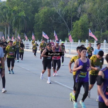 Runner Photo 7112510