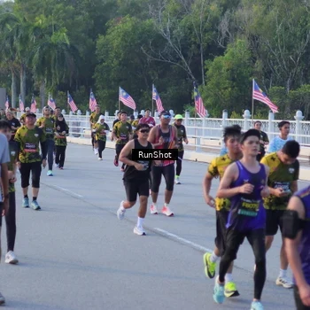 Runner Photo 7112511