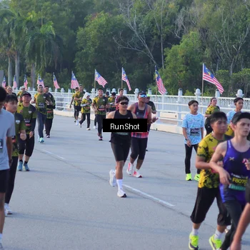 Runner Photo 7112513