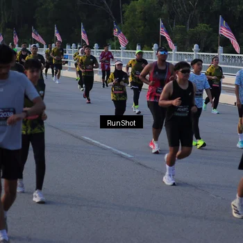 Runner Photo 7112529