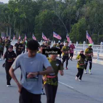 Runner Photo 7112542