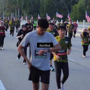 Runner Photo 7112550