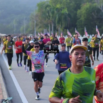 Runner Photo 7114310