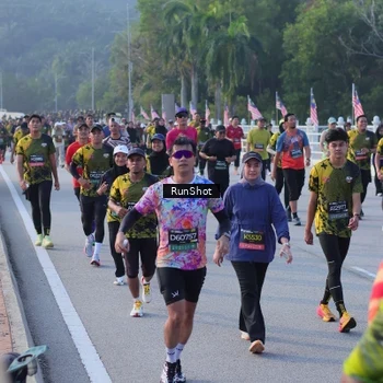 Runner Photo 7114316