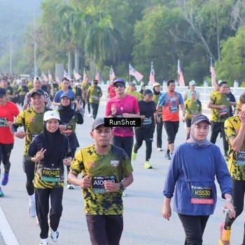 Runner Photo 7114324