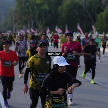 Runner Photo 7114331