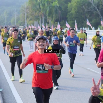 Runner Photo 7114344