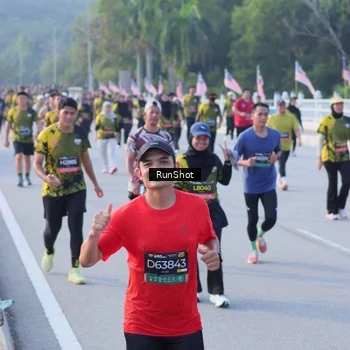 Runner Photo 7114347