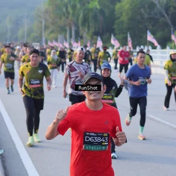 Runner Photo 7114349