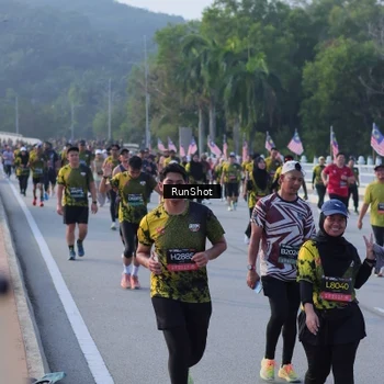 Runner Photo 7114355