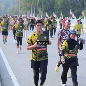 Runner Photo 7114366
