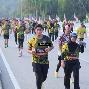 Runner Photo 7114369