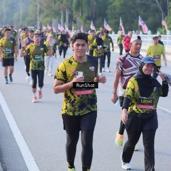 Runner Photo 7114370