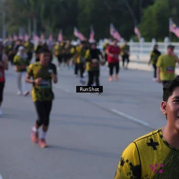 Runner Photo 7114385