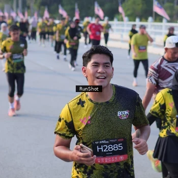Runner Photo 7114390