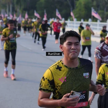 Runner Photo 7114392