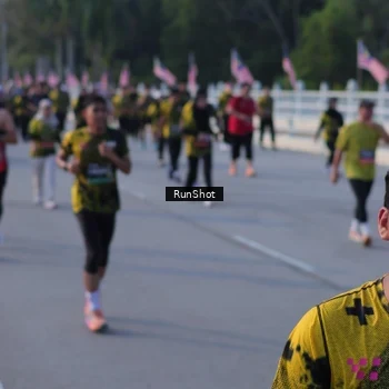 Runner Photo 7114395