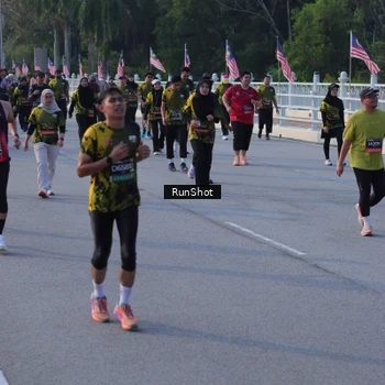 Runner Photo 7114398