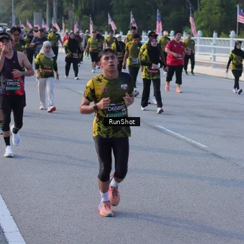 Runner Photo 7114409