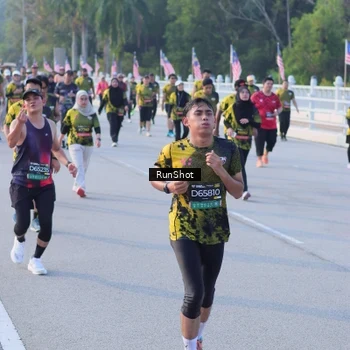 Runner Photo 7114411