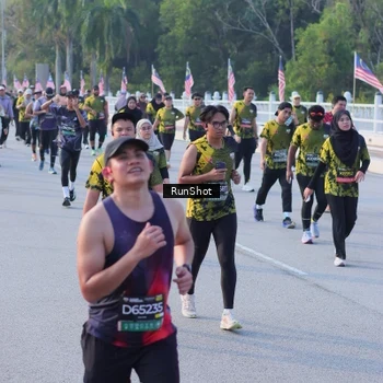 Runner Photo 7114415