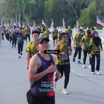 Runner Photo 7114418