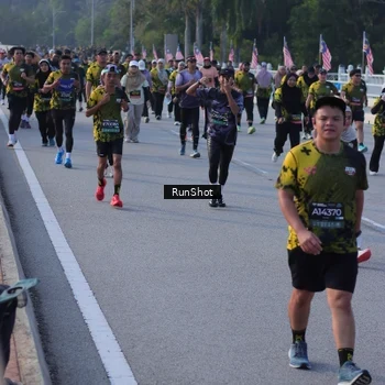 Runner Photo 7114421