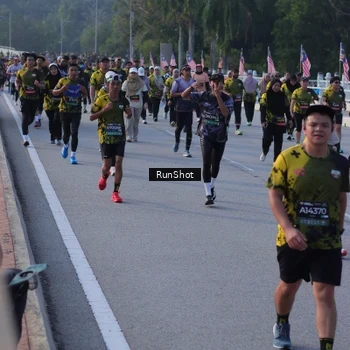 Runner Photo 7114424