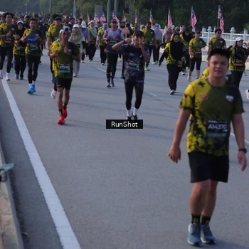 Runner Photo 7114426