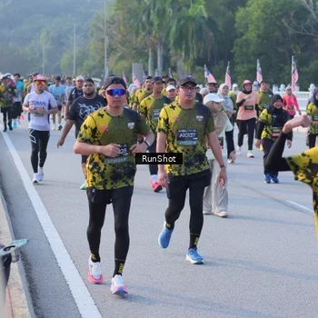 Runner Photo 7114447