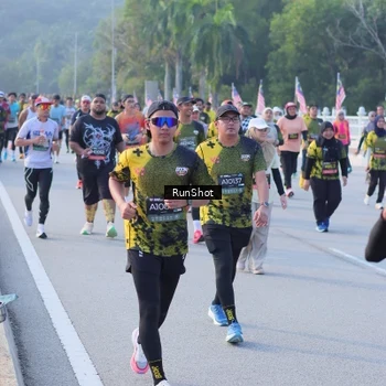 Runner Photo 7114455