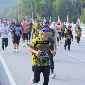 Runner Photo 7114456