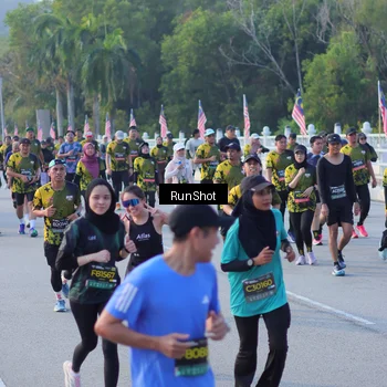Runner Photo 7117754