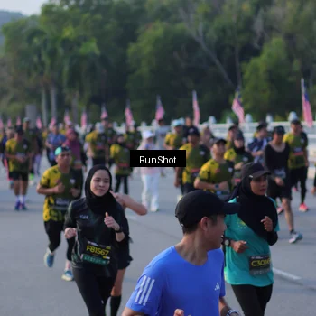 Runner Photo 7117755