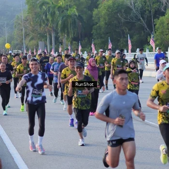 Runner Photo 7117779