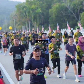 Runner Photo 7117791