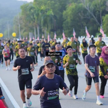 Runner Photo 7117792