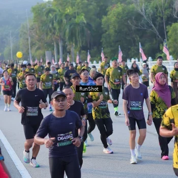 Runner Photo 7117793