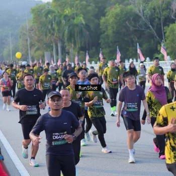 Runner Photo 7117794