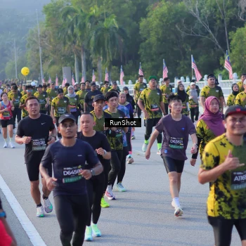 Runner Photo 7117796