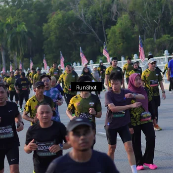 Runner Photo 7117803